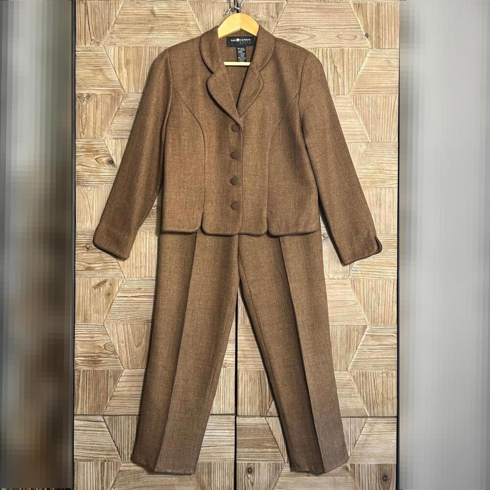 Sag Harbor Womens 2 Piece Pant Suit Brown Size 8P Career Office